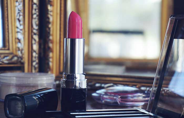 Every Girl Should Have These Lipstick Shades in her Make-Up Bag