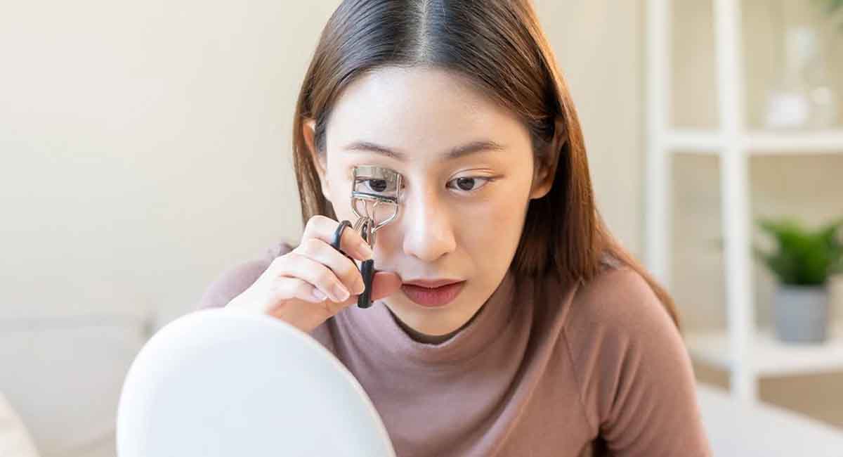 10 Best Eyelash Curler For Asian Eyes of 2022